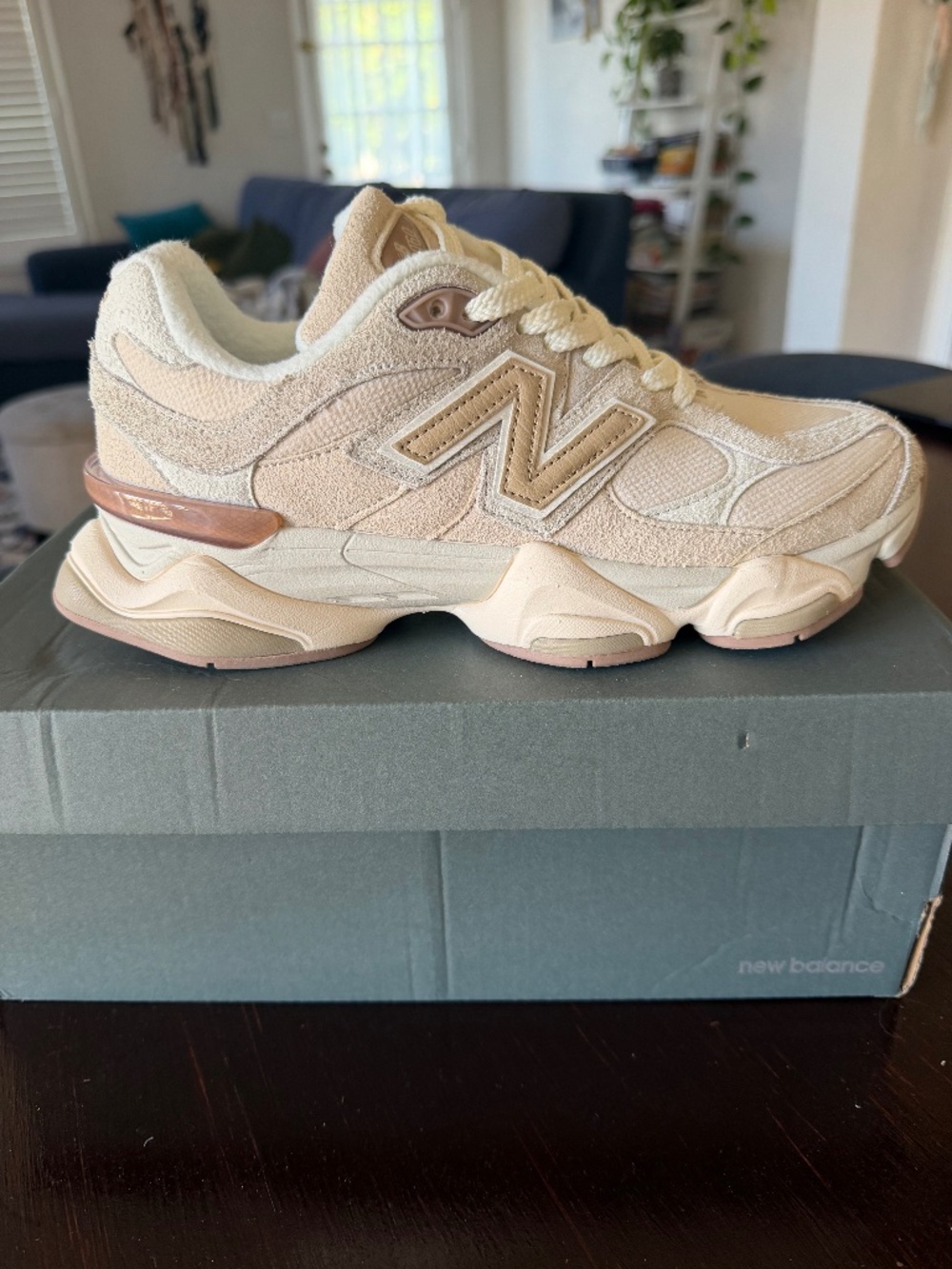 New Balance 9060 Bisque